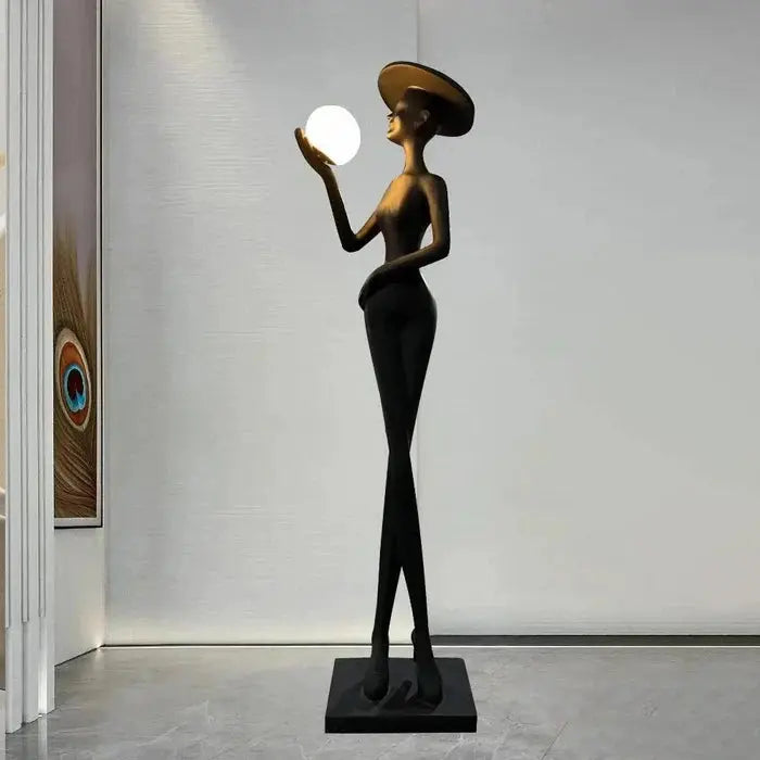 Silhouette | Lady Sculpture Floor Lamp Cachandeliers