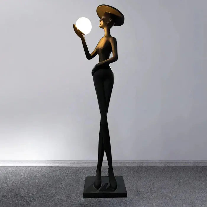 Silhouette | Lady Sculpture Floor Lamp Cachandeliers