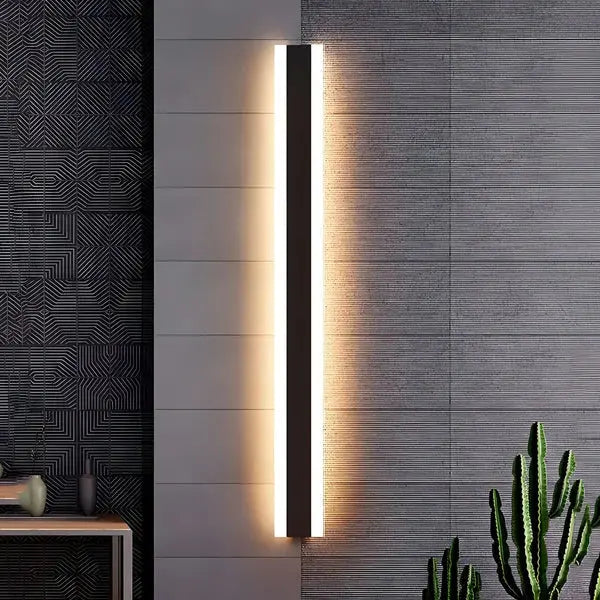 Lunara | Wall Light Weatherproof and Dimmable Cachandeliers